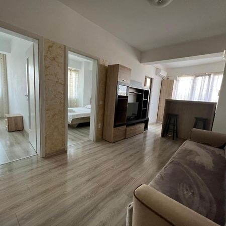 Cozy 3 Bedroom Apartments In Centre Of Iasi Palas Mall Εξωτερικό φωτογραφία