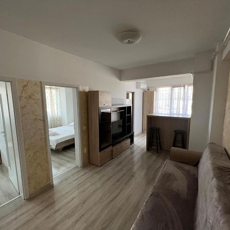 Cozy 3 Bedroom Apartments In Centre Of Iasi Palas Mall Εξωτερικό φωτογραφία