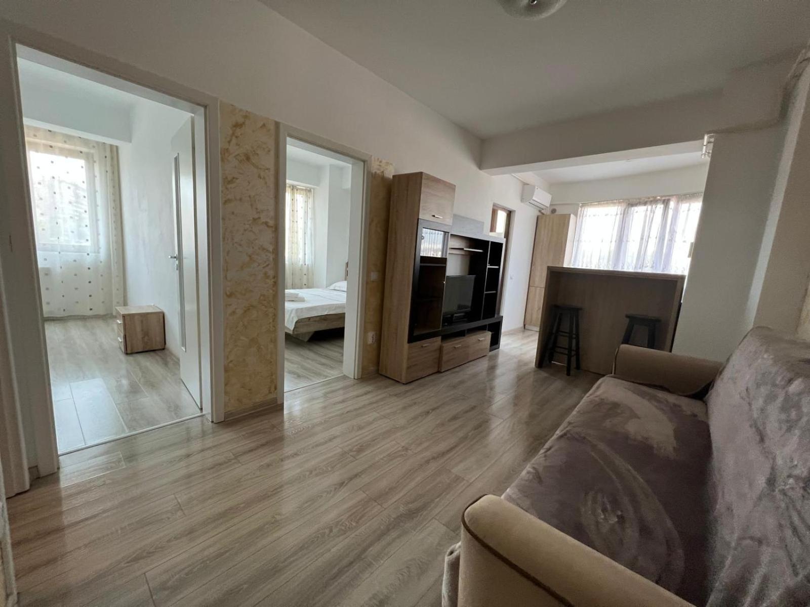 Cozy 3 Bedroom Apartments In Centre Of Iasi Palas Mall Εξωτερικό φωτογραφία
